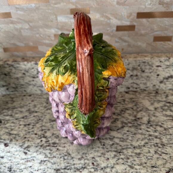 Grapes Pitcher Made in Italy Vintage Marked Grape Vine Handle Purple Brown - Picture 4 of 8